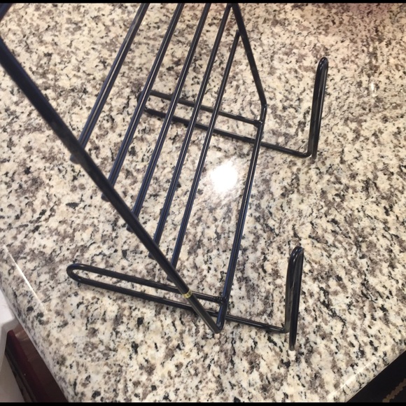 Metal Cookbook Stand - Picture 2 of 3